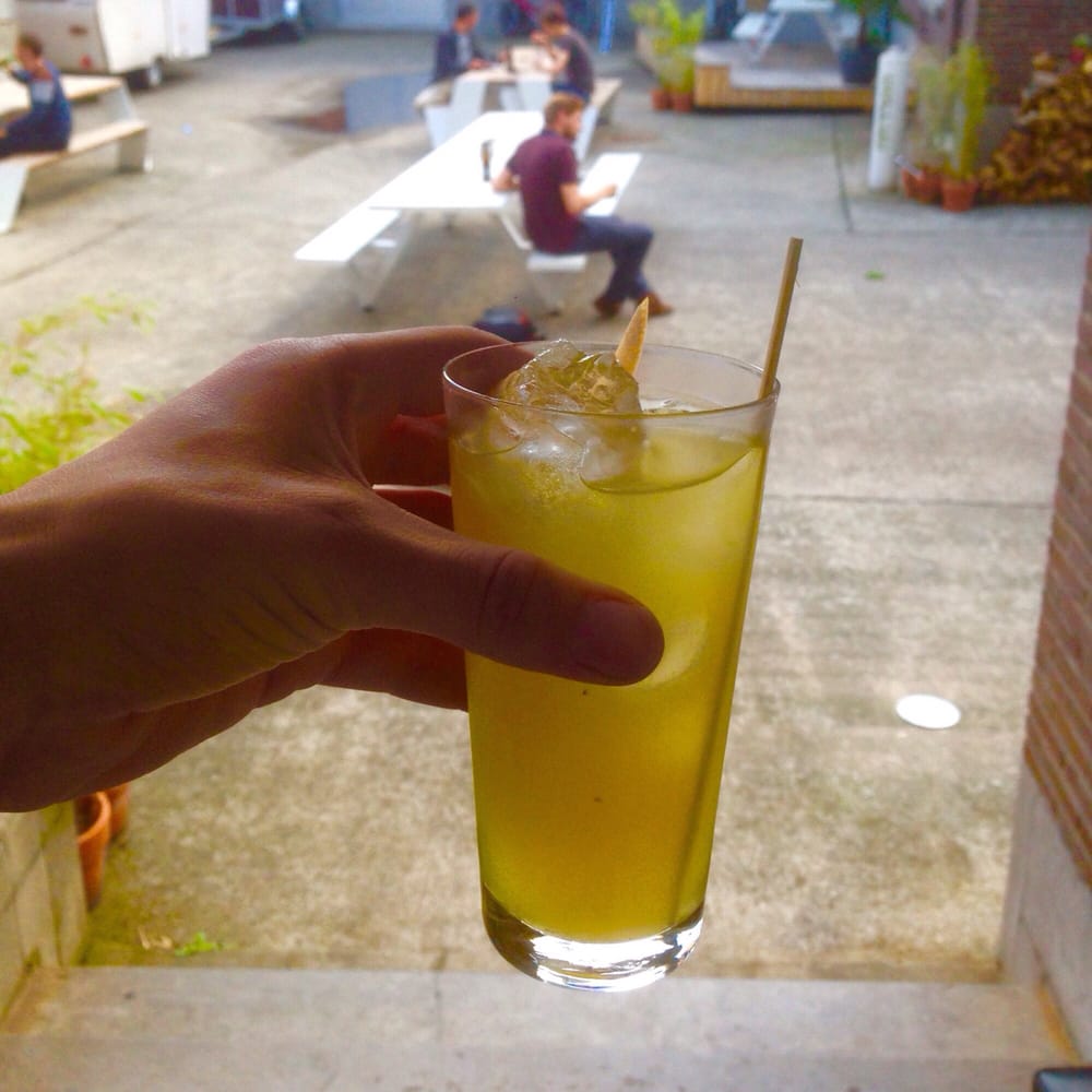 PONY’S BY JIGGER’S Cocktail Bars Nieuwe Wandeling 62, Gent, Oost