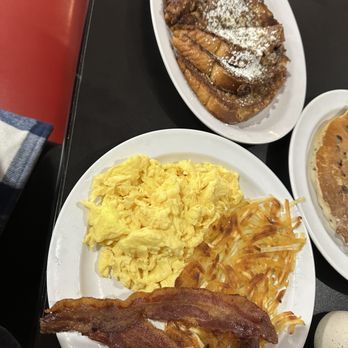 Pacific Diner - French Toast plus a combo - Breakfast & Brunch Near Me - Henderson, Nevada