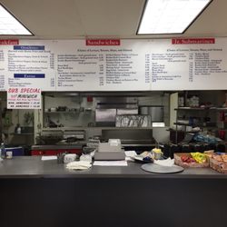 Sue's Deli - Real nice neighborhood deli!   Lovely staff with hometown feel! Definitely will return.