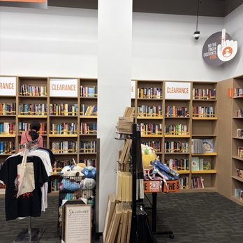 2nd & Charles - Clearance corner - Bookstores Near Me - Harrisburg, Pennsylvania 2nd & Charles - Clearance corner - Bookstores Near Me - Harrisburg, Pennsylvania