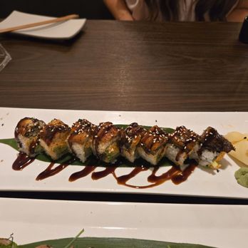 Seoul + Shi - Dragon sushi roll - Sushi Bars Near Me - Tucson, Arizona Seoul + Shi - Dragon sushi roll - Sushi Bars Near Me - Tucson, Arizona