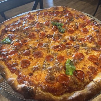 The Violet Stone - Pepperoni, sausage, caramelized onion pizza - Pizza Near Me - St. Petersburg, Florida