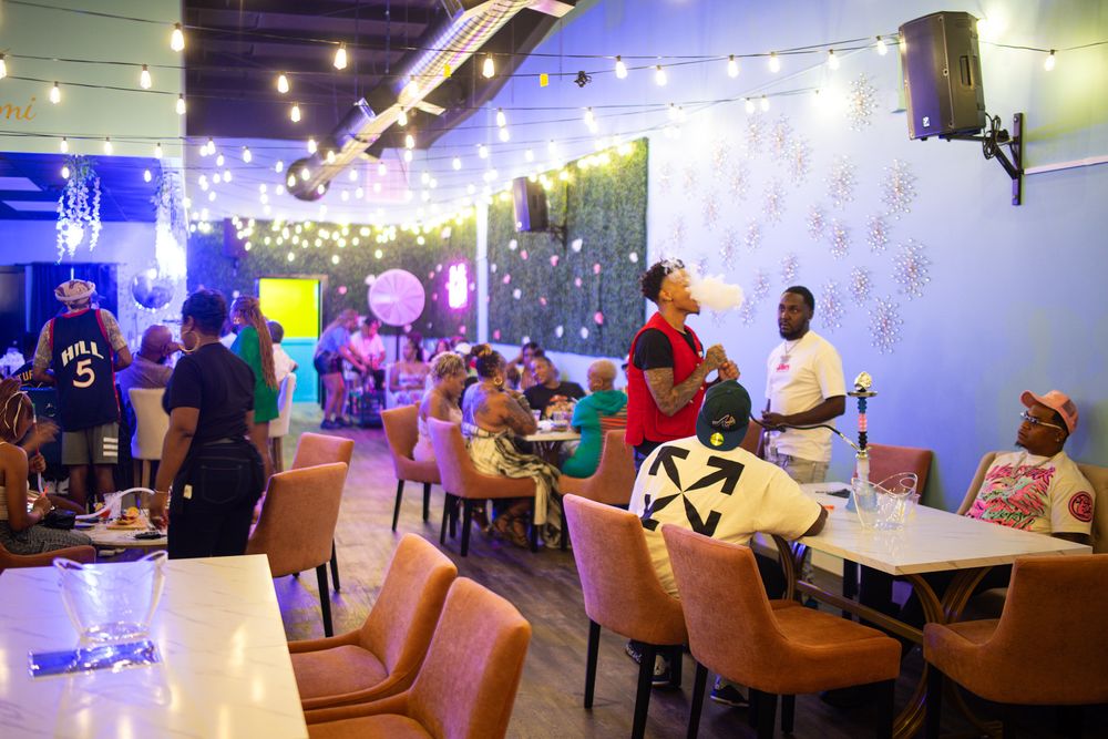 Social spots from Bella Momi