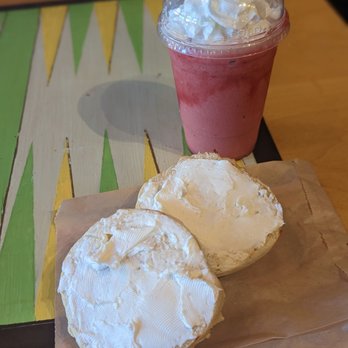 GoodBean Coffee - Strawberry Smoothie and Plain Bagel - Coffee & Tea Near Me - Jacksonville, Oregon GoodBean Coffee - Strawberry Smoothie and Plain Bagel - Coffee & Tea Near Me - Jacksonville, Oregon