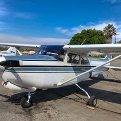 Flying Academy - Cessna C172 RG