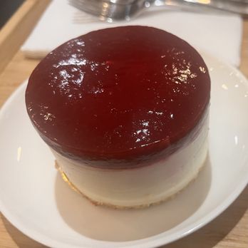 Pistachio Sweetery Cafe - Raspberry cheesecake - Coffee & Tea Near Me - Vancouver, British Columbia