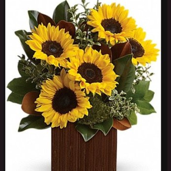 Blossoms on the Bricks - The photo from the website (what it's supposed to look like) - Florists Near Me - Fort Worth, Texas