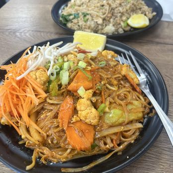Thai Curry - N1. Pad Thai Fried Rice - Thai Near Me - Paramount, California Thai Curry - N1. Pad Thai Fried Rice - Thai Near Me - Paramount, California