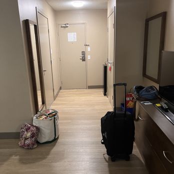Ramada by Wyndham Kamloops - Hotels Near Me - Kamloops, British Columbia