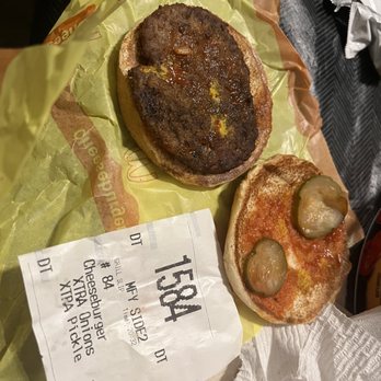 McDonald's - Cheeseburger with no cheese and a singular onion - Burgers Near Me - Brooksville, Florida McDonald's - Cheeseburger with no cheese and a singular onion - Burgers Near Me - Brooksville, Florida