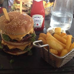 Montebello's Steakhouse - Le Big Boy