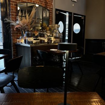 KRU - Interior - Thai Near Me - Brooklyn, New York