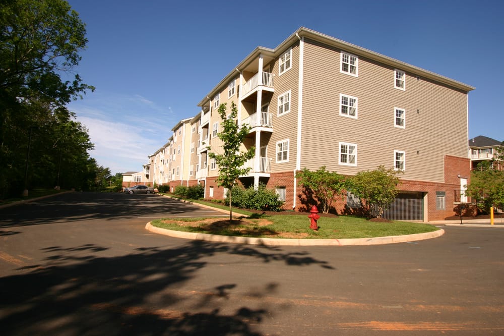 JEFFERSON HEIGHTS AT PANTOPS MOUNTAIN 1550 Pantops Mountain Pl