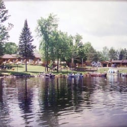 DJ'S Dockside Resort