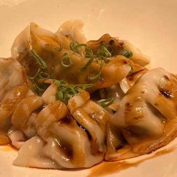 Sichuan - Pork and chive wontons with hot oil - Chinese Near Me - Madrid, M