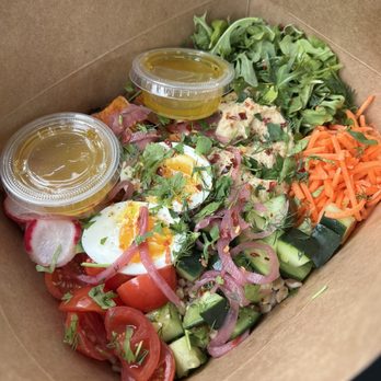 Breakaway Cafe - Breakaway grains salad - Cafes Near Me - Culver City, California