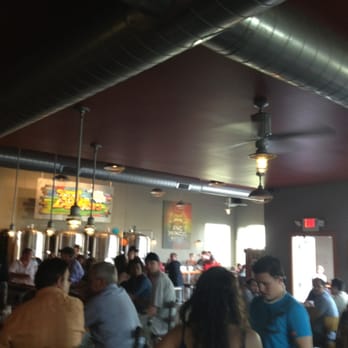 Pig Minds Brewing - Dining room - Brewpubs Near Me - Machesney Park, Illinois Pig Minds Brewing - Dining room - Brewpubs Near Me - Machesney Park, Illinois