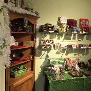Mukilteo Chocolate Company - Cozy and clean this place is a mandatory stop and eat - Desserts Near Me - Mukilteo, Washington Mukilteo Chocolate Company - Cozy and clean this place is a mandatory stop and eat - Desserts Near Me - Mukilteo, Washington