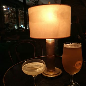 Idle Wild - Intimate lighting sets the tone... - Pubs Near Me - Dublin, D