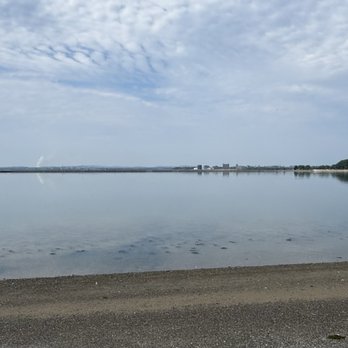 Sullivan's Castle Island - View while eating - Seafood Near Me - Boston, Massachusetts