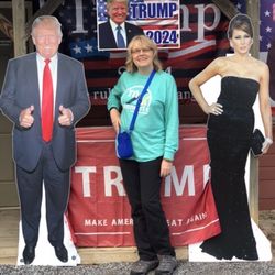 Trumpville In The Carolinas - Front of store
