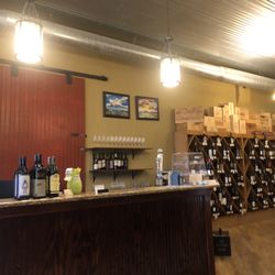Red Door Wine Store - Counter