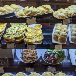 Belle's Bakery