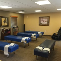 Arizona Chiropractic Group - Front treatment room.