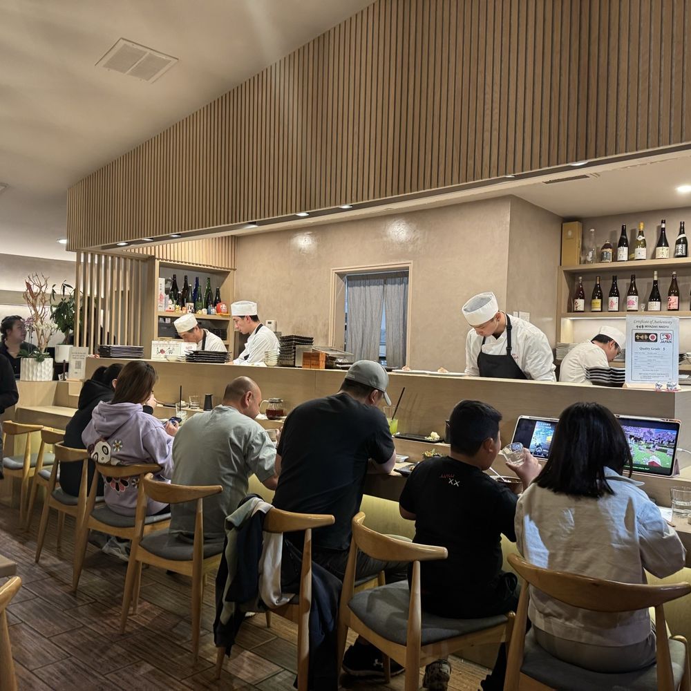 Akami Sushi - The bar is always full - Sushi Bars Near Me - Arcadia, California