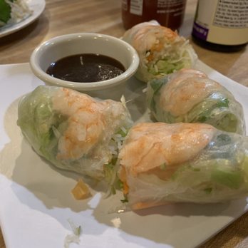 Het Say Vietnamese Kitchen - Shrimp Spring Rolls (2 pc) - Vietnamese Near Me - Austin, Texas