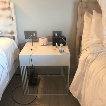 Quirk Richmond - 1 nightstand for 2 people, no drawers - Hotels Near Me - Richmond, Virginia Quirk Richmond - 1 nightstand for 2 people, no drawers - Hotels Near Me - Richmond, Virginia