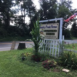 Exterior outside entrance of Country Fresh Farm - Entrance sign - Hampton, New Jersey Exterior outside entrance of Country Fresh Farm - Entrance sign - Hampton, New Jersey