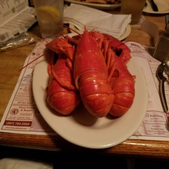 Bay Haven Lobster Pound - I had to go ninja mode and assassinate when they weren't looking. - Seafood Near Me - Cornish, Maine