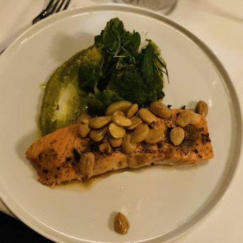 Marché Moderne - Retour du Marche a Poisson (market fish)- King Salmon - French Near Me - Newport Beach, California Marché Moderne - Retour du Marche a Poisson (market fish)- King Salmon - French Near Me - Newport Beach, California