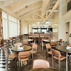 Naples Ristorante E Bar - How beautiful is this. Upstairs at Naples