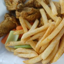 Lemon Pepper Wings basket