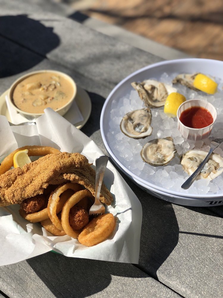 FLYING FISH 225 Photos & 262 Reviews Seafood 300 E Abram St