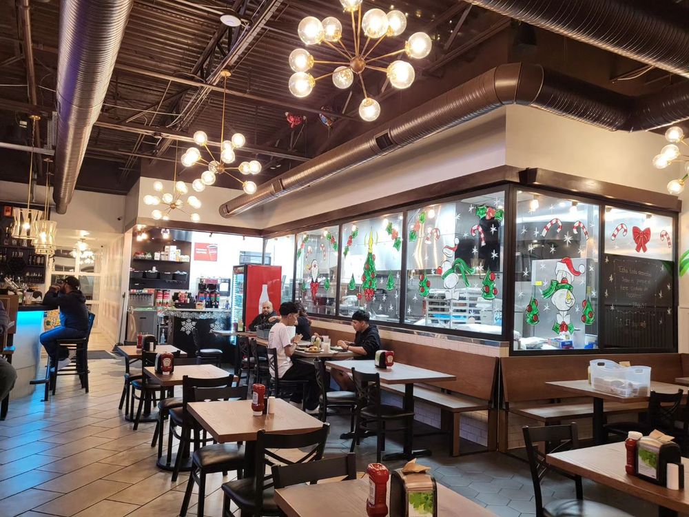Haydees Cafe And Cantina