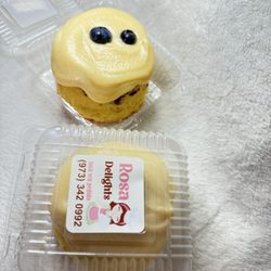 Rosa Delights