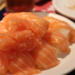 漢和韓國料理 - 三文魚！