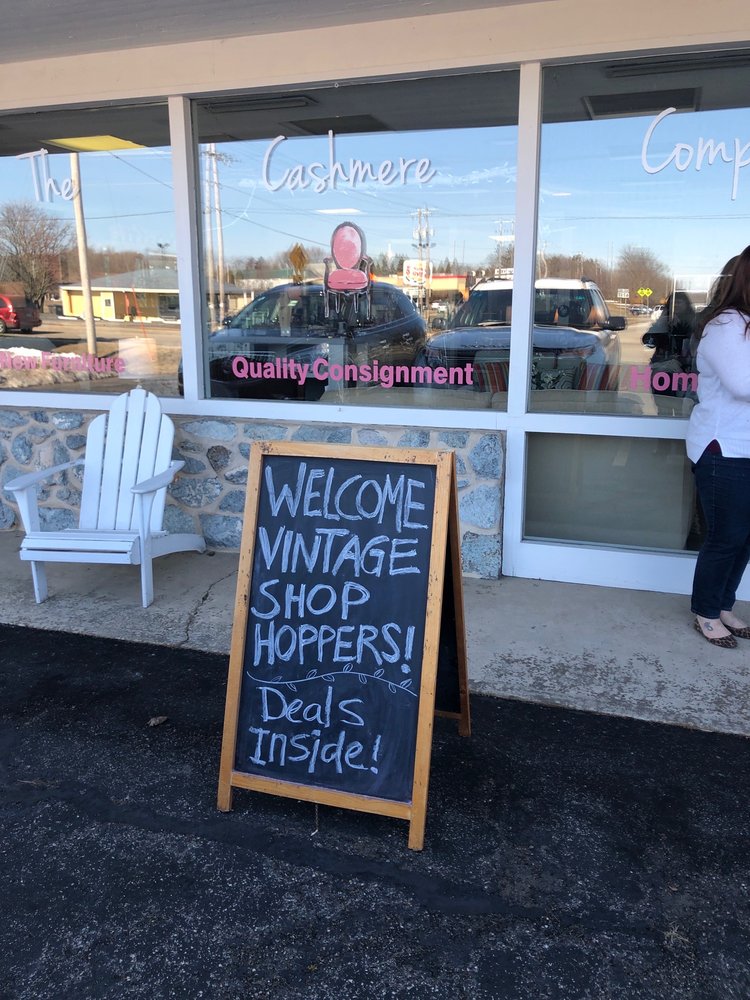 THE CASHMERE COMPASS 15 Photos 547 Kenosha St, Walworth, Wisconsin