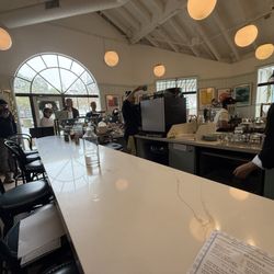 Buvette - Photo 5: Interior