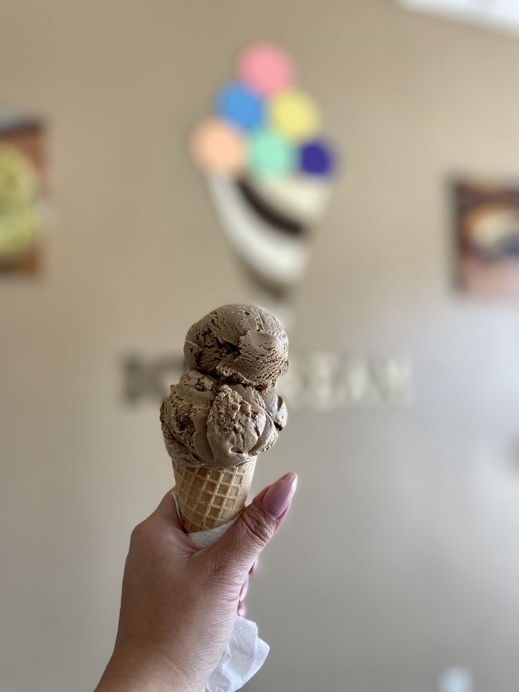 CUP & CONE ICE CREAM Updated August 2024 101 Photos & 157 Reviews 4874 Topanga Canyon Blvd