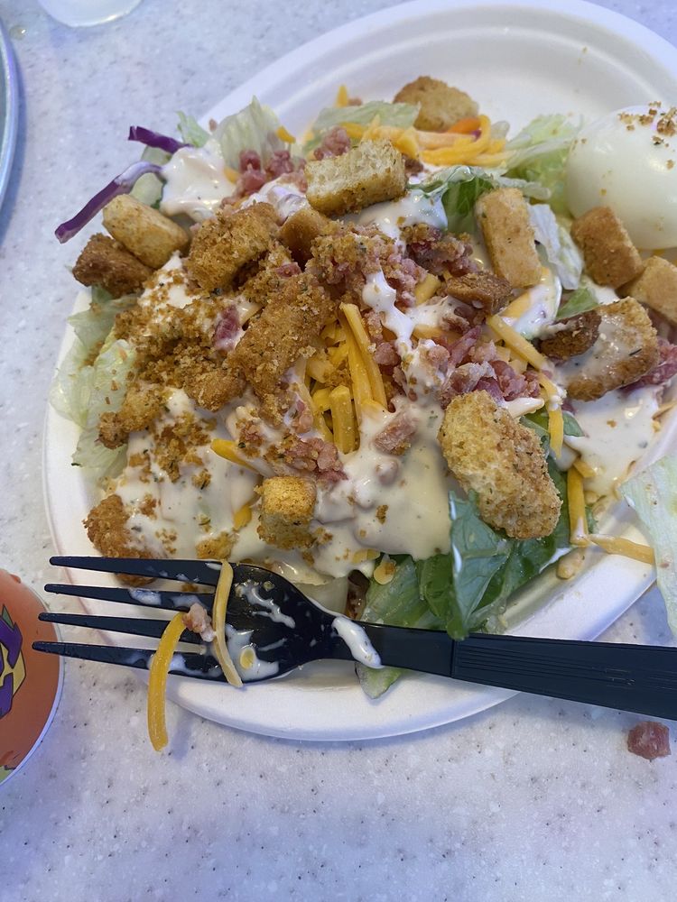 CHUCK E. CHEESE Updated August 2024 17 Photos & 22 Reviews 265