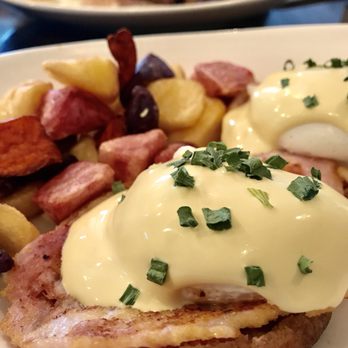 Ramona's Kitchen - Eggs Benedict - Breakfast & Brunch Near Me - Markham, Ontario Ramona's Kitchen - Eggs Benedict - Breakfast & Brunch Near Me - Markham, Ontario