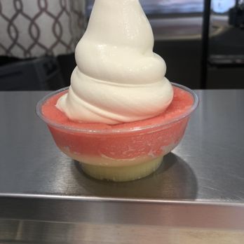 Sweet and Shavery - Pineapple & strawberry Italian ice with vanilla custard - Desserts Near Me - Davis, California Sweet and Shavery - Pineapple & strawberry Italian ice with vanilla custard - Desserts Near Me - Davis, California