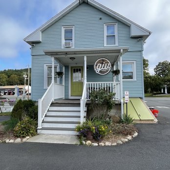 Giv Coffee - Entrance - Coffee & Tea Near Me - Canton, Connecticut