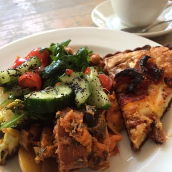 Look Mum No Hands! - Goats cheese quiche and salad - Bikes Near Me - London, XGL Look Mum No Hands! - Goats cheese quiche and salad - Bikes Near Me - London, XGL