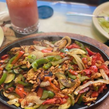 La Cantina - Chicken fajitas - Mexican Near Me - Brookings, South Dakota La Cantina - Chicken fajitas - Mexican Near Me - Brookings, South Dakota