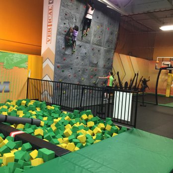Sky Zone Trampoline Park - Trampoline Parks Near Me - Dublin, California